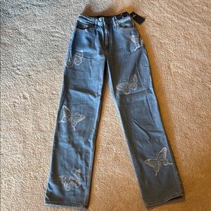Hollister ‘Ultra high-rise dad jean’ Butterfly